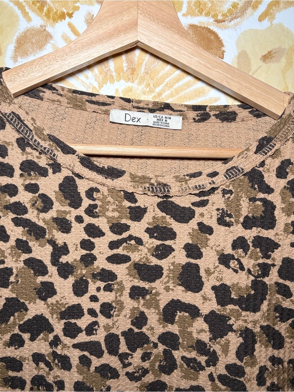 Dex Leopard Print Long Sleeve Knit Top Brown Black Animal Print Size Medium - Picture 6 of 9